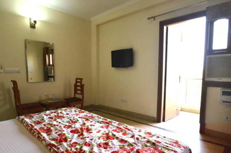Indira International Inn Nueva Delhi Exterior foto