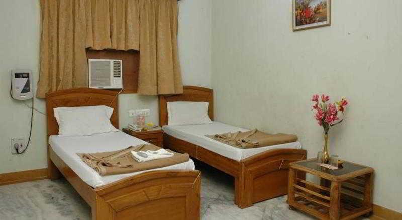 Indira International Inn Nueva Delhi Exterior foto